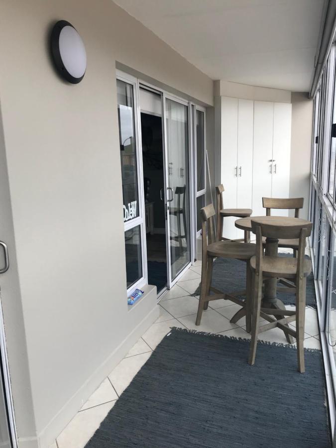 Modern Apartment Walking Distance To Main Beach Restaurants And Other Amenities Jeffreysbaai Buitenkant foto
