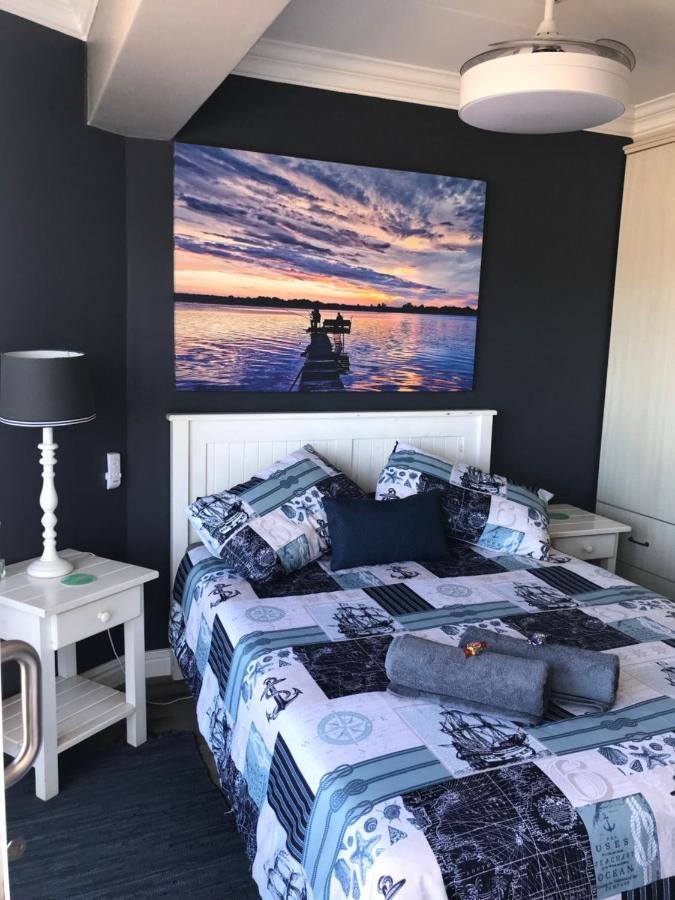 Modern Apartment Walking Distance To Main Beach Restaurants And Other Amenities Jeffreysbaai Buitenkant foto